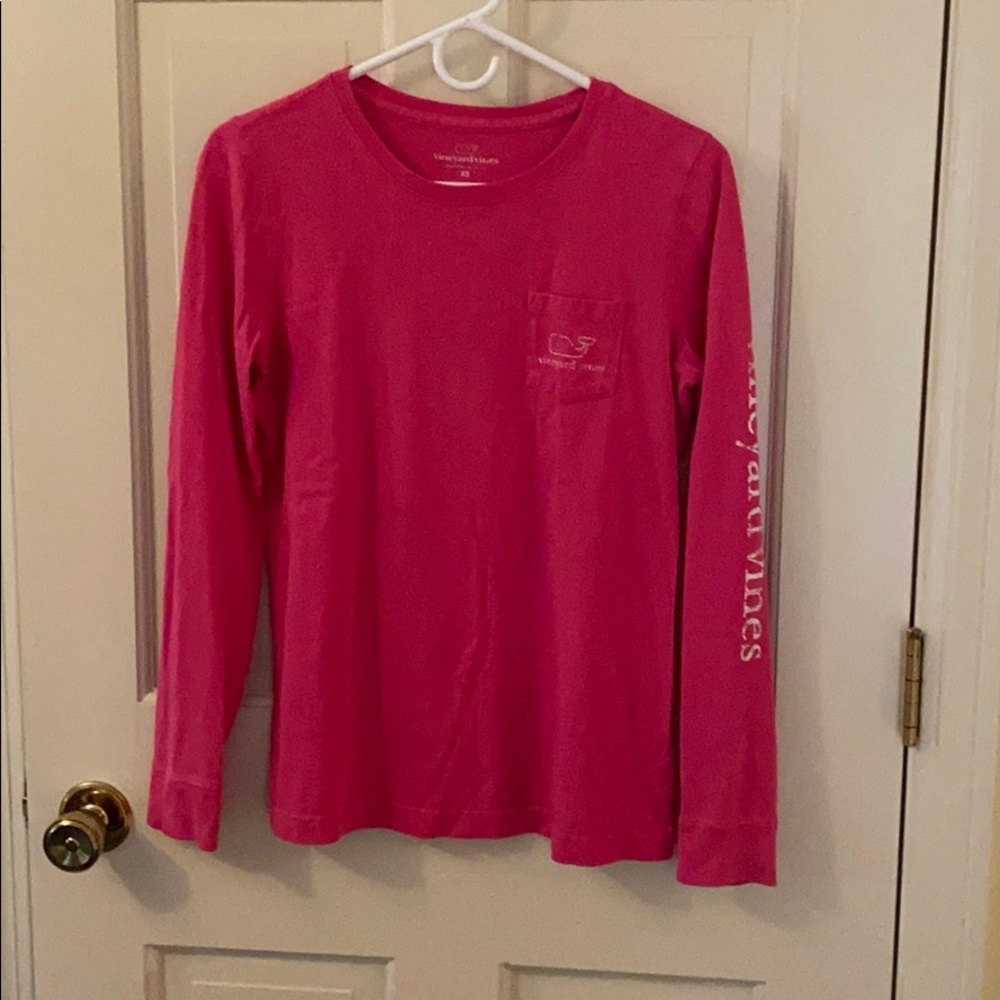 Pink long sleeve vineyard vines shirt